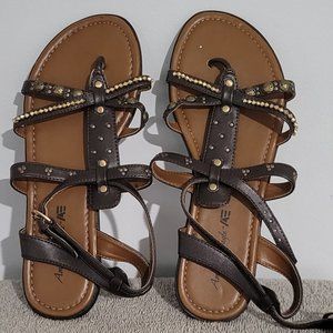 American Eagle brand Strappy Brown sandal, Never worn, Women's size 8.5